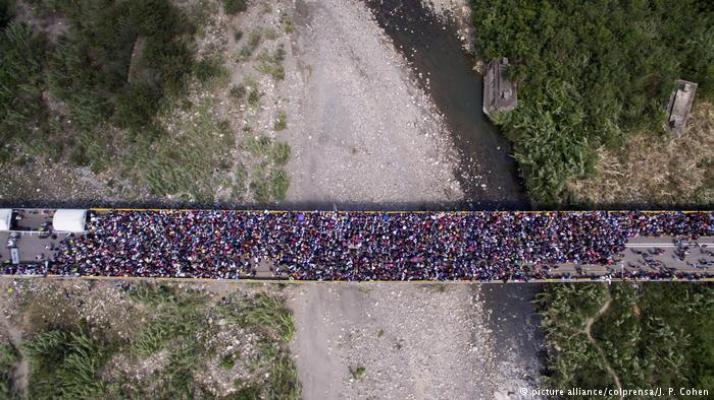 El puente "Simón Bolívar": símbolo de la tragedia venezolana 