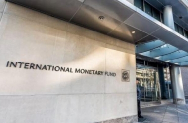 Sin plata y presionado, le tenemos que pagar al FMI